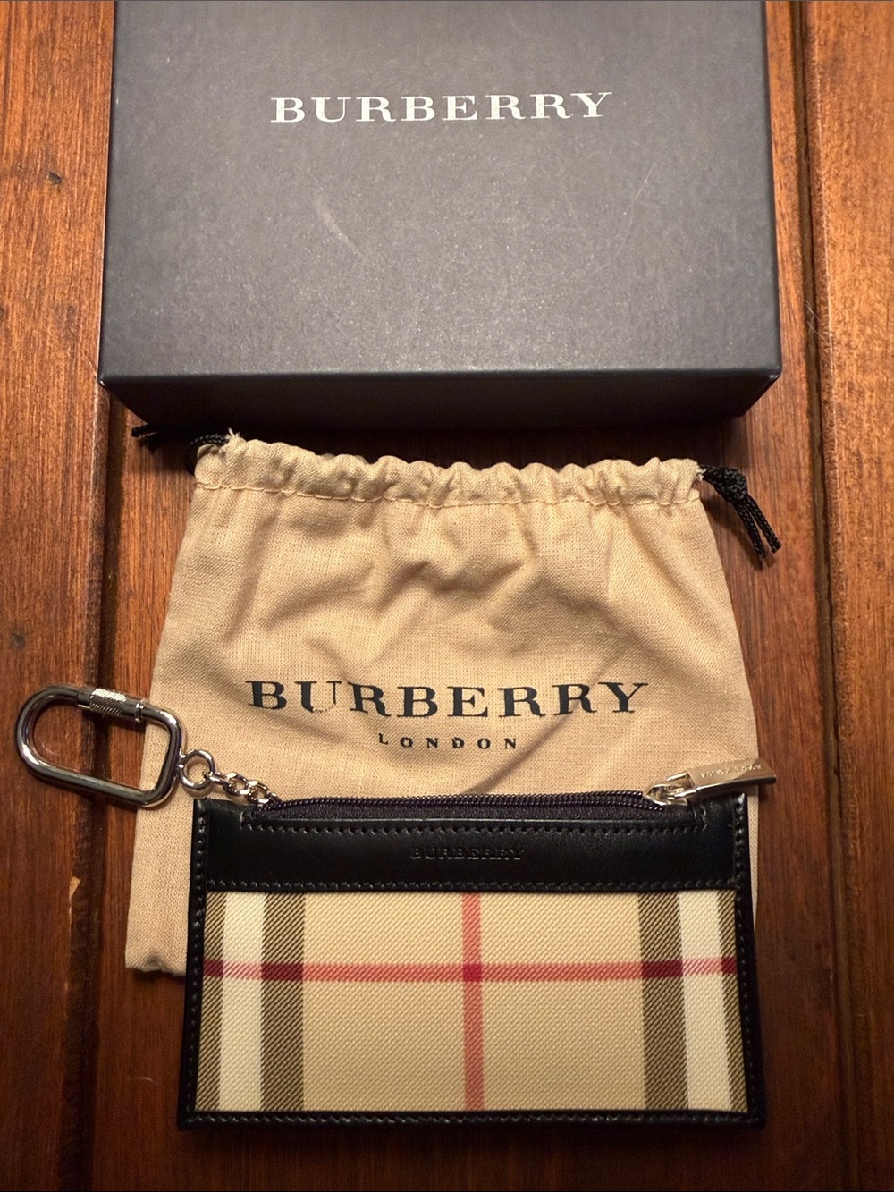 New w Tags Burberry Nova Check card case/ Key pouch